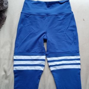 Bombshell Sportswear “Thigh-Highs”  Legging sz L